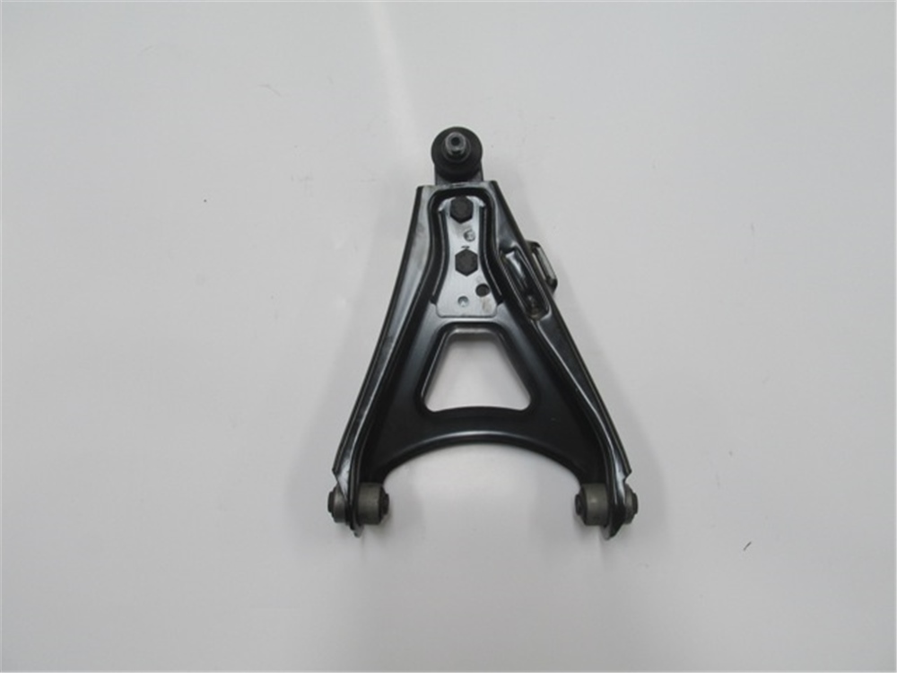 YEDEK PARÇARenault R11- Flash- 86/95 Ön Alt Tabla Sağ Rotilli/Burçlu (Salıncak) 6001538335MEYDAN1404-6101