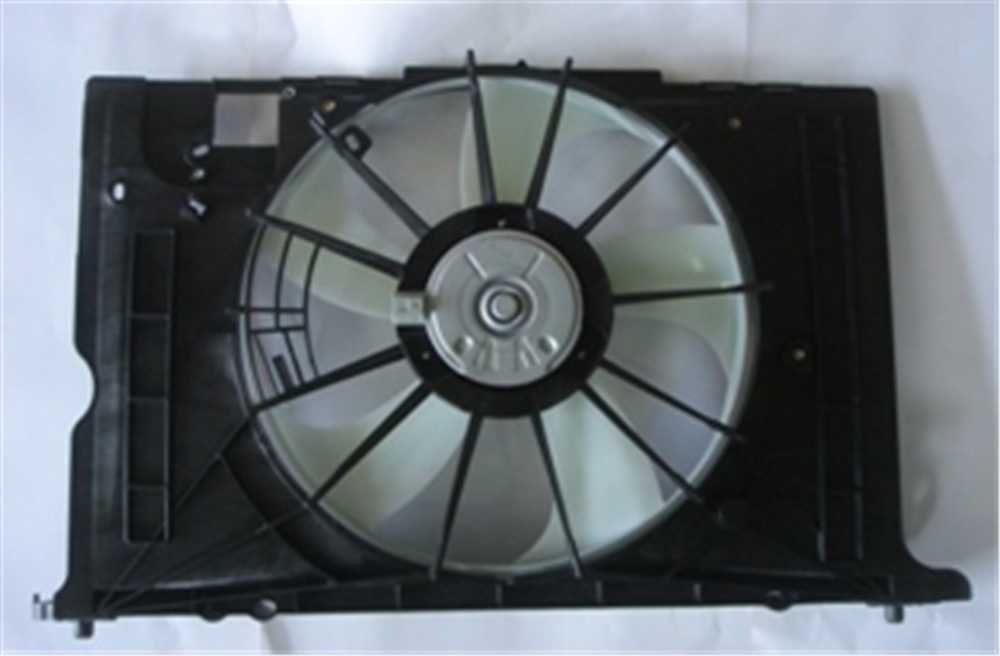 YEDEK PARÇAToyota Corolla- E150- 07/10 Radyatör Fan Davlumbazı Komple (5Kanat) Benzinli Tip Manuel 16700-0D290MEYDAN200-4812