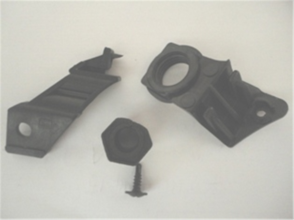 YEDEK PARÇAVolkswagen Jetta- 5- 06/10 Far Üst Ve Yan Tamir Kiti Sağ (Bağlantı Braketi) (3Lü Set)MEYDAN1003-100R