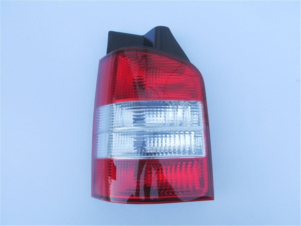 YEDEK PARÇAVolkswagen Transporter- T6- 10/14 Stop Lambası Sol Kırmızı/Beyaz 7H5945095FMEYDAN1158-1504