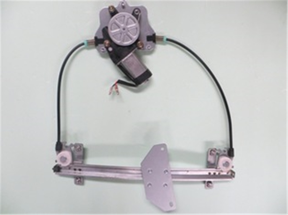 YEDEK PARÇAVolvo V40- 96/01 Arka Cam Krikosu Sol Elektrikli/Motorlu 30802872MEYDAN1934-1936