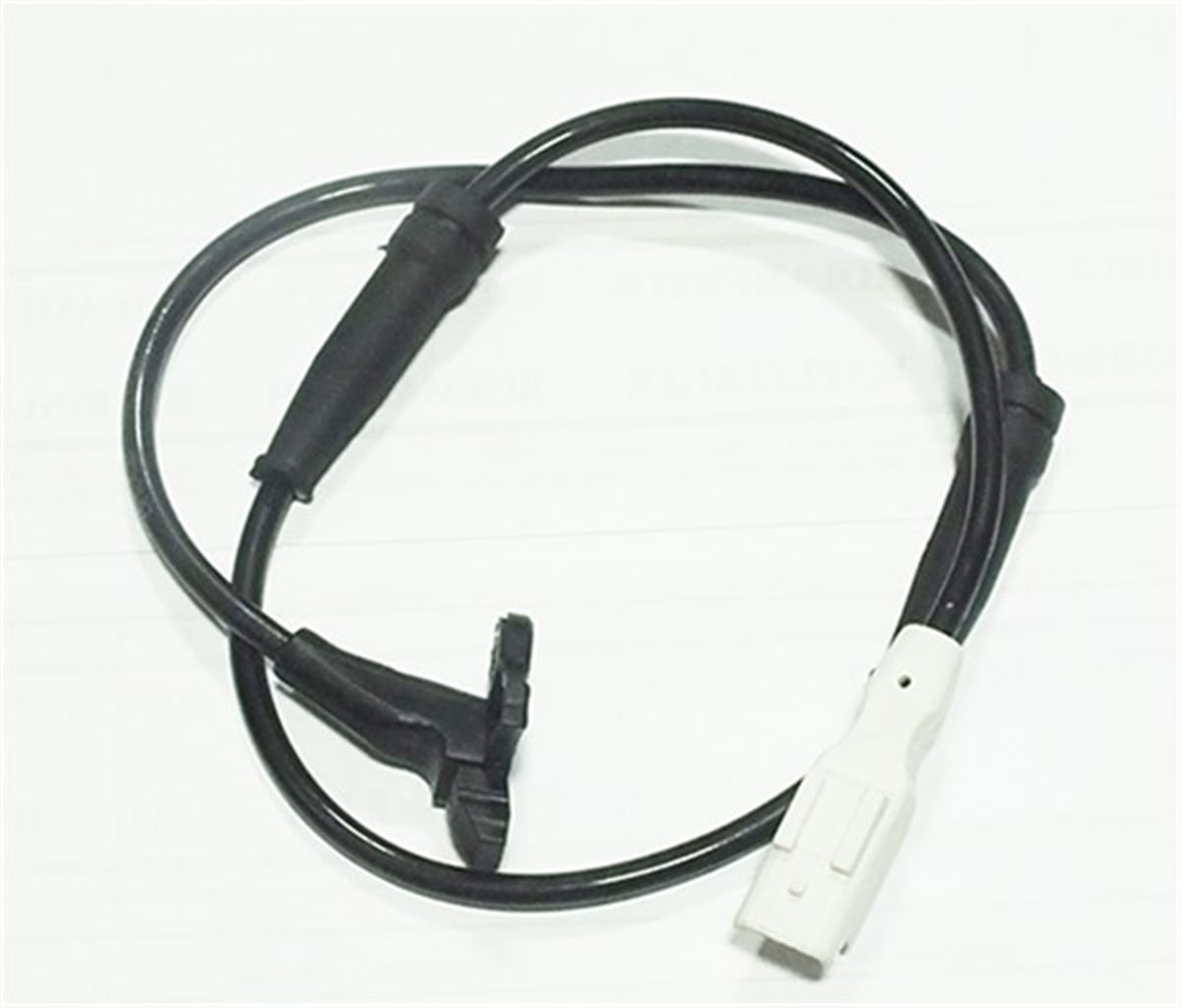 307ABS TEKERLEK HIZ SENSÖRÜ ÖN P307- C4 1.4-1.6-2.0 16V-HDİ 01 09863 ŞASİ NO DAN İTİBAREN WPI PB4077WPIWPI PB4077