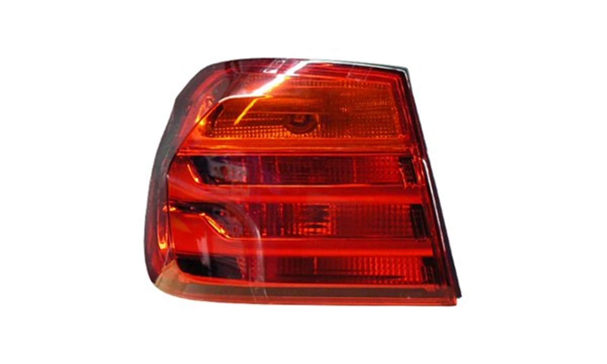 BMWSTOP LAMBASI DIŞ ÇAMURLUK SOL BMW 4-SERİES F32. F33. F36 F82. F83 2013 ULO 1114001ULOULO 1114001