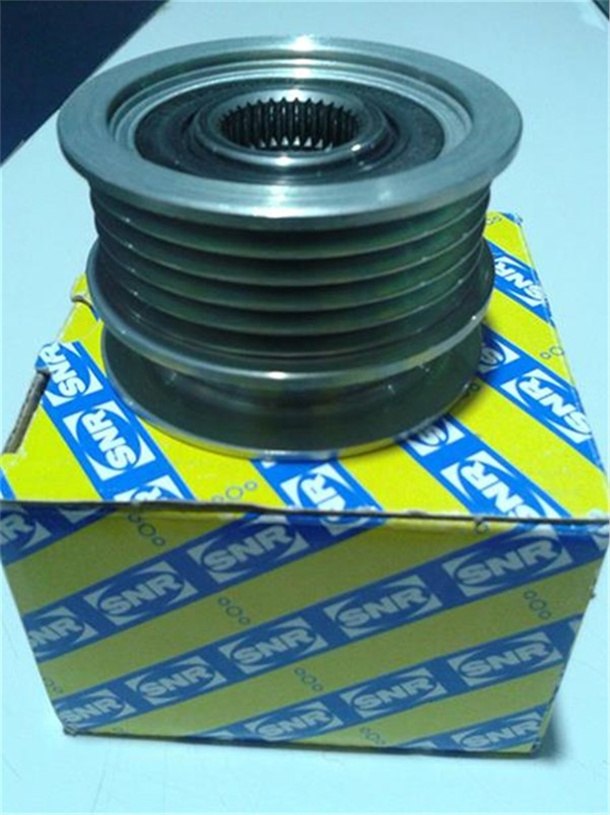 CLIOALTERNATÖR KASNAĞI MEGANE-CLIO II-KANGOO-TWINGO-SYMBOL II 01- 5 KANALLI K9K-K4M SNR GA755.02SNRSNR GA755.02