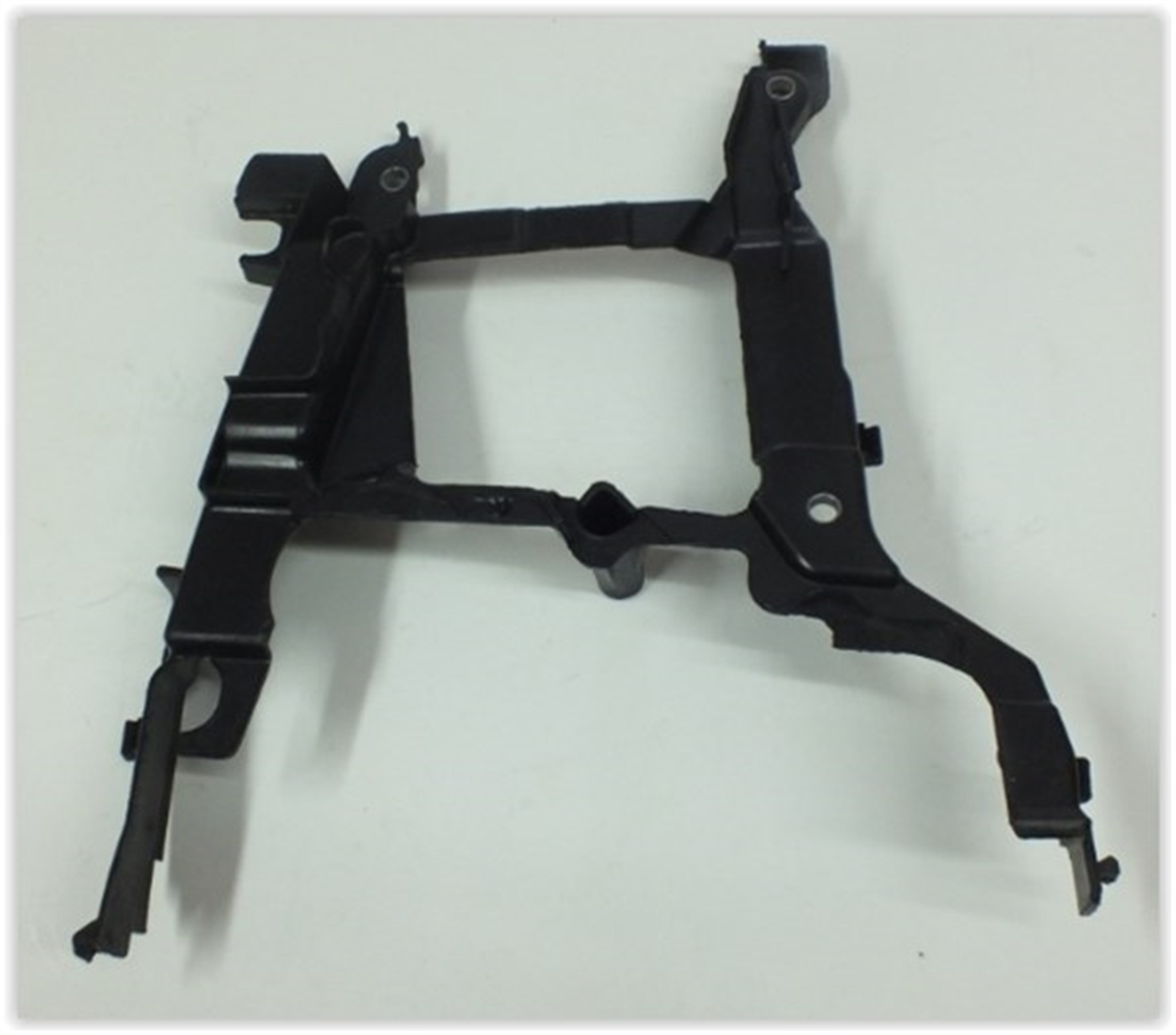 CLIOEKSANTRİK ALT KAPAĞI CLIO III-MEGANE II-III-FLUENCE-KANGOO II-MODUS-TWINGO-LOGAN-DUSTER-LODDY-DOKER K9K 135029443R-135024340R OEK 135024451ROEKOEK 135024451R