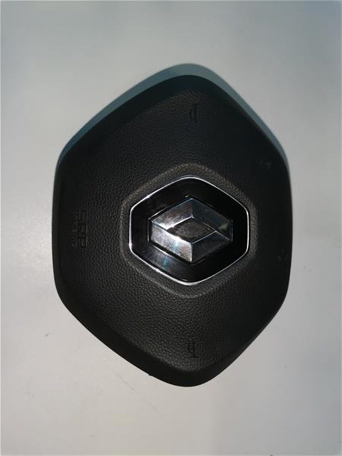 CLIOHAVA YASTIĞI AIRBAG SÜRÜCÜ TARAF CLIO SYMBOL JOY 2017 OEK 985705074ROEKOEK 985705074R