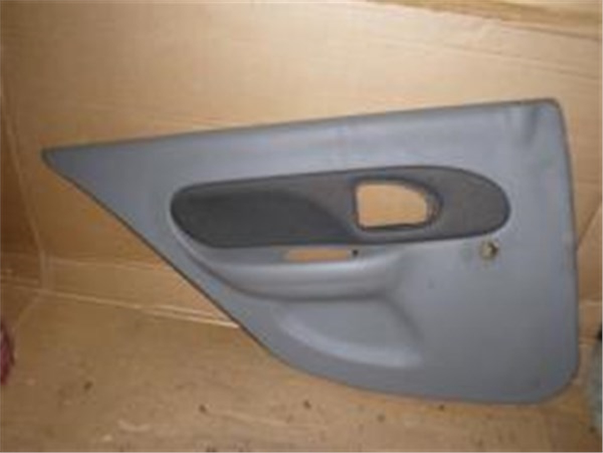 CLIOKAPI PANOSU İÇ BAKALİTİ ARKA SOL CLIO OEK 8200751984OEKOEK 8200751984