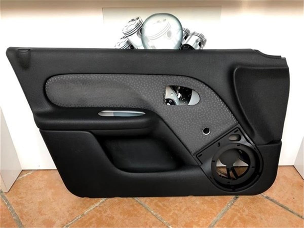 CLIOKAPI PANOSU ÖN SAĞ CLIO OEK 8200751980OEKOEK 8200751980