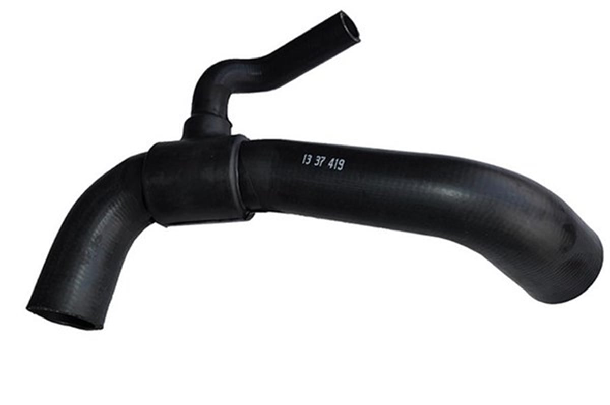 CORSARADYATOR HORTUMU ALT OPEL CORSA B YTT 11574YTTYTT 11574