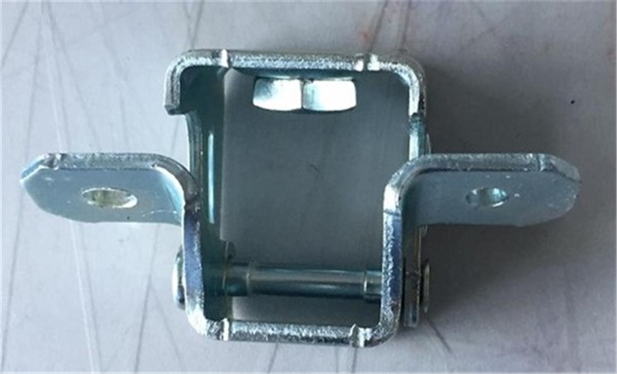 DOBLOBAGAJ KAPAK MENTEŞESİ SOL DOBLO OEK 46810689OEKOEK 46810689