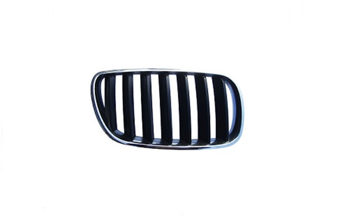 E83BMW X3 E83 ÖN PANJUR KROM SİYAH SAĞ.06- 51113420088DE-GABMW09X3003