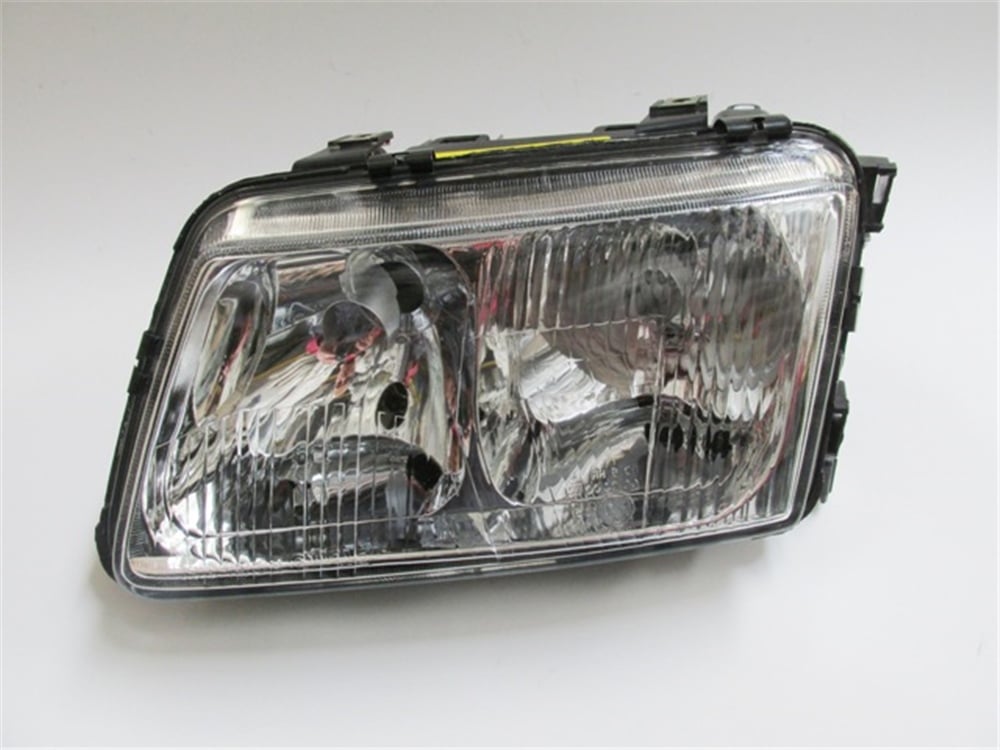 YEDEK PARÇAAudı A3- 97/00 Far Lambası Sol Elektrikli/Sisli (H7/H4) (Dj Auto) 8L0941029AMEYDAN1300-1006
