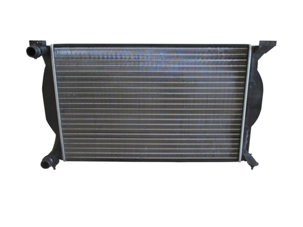 YEDEK PARÇAAudı A4- 02/05 Su Radyatörü Manuel 1,6/1,8/1,9Tdı/2,0 Fsı (1Sıra) (632X399) 8E0121251AMEYDAN1313-4811