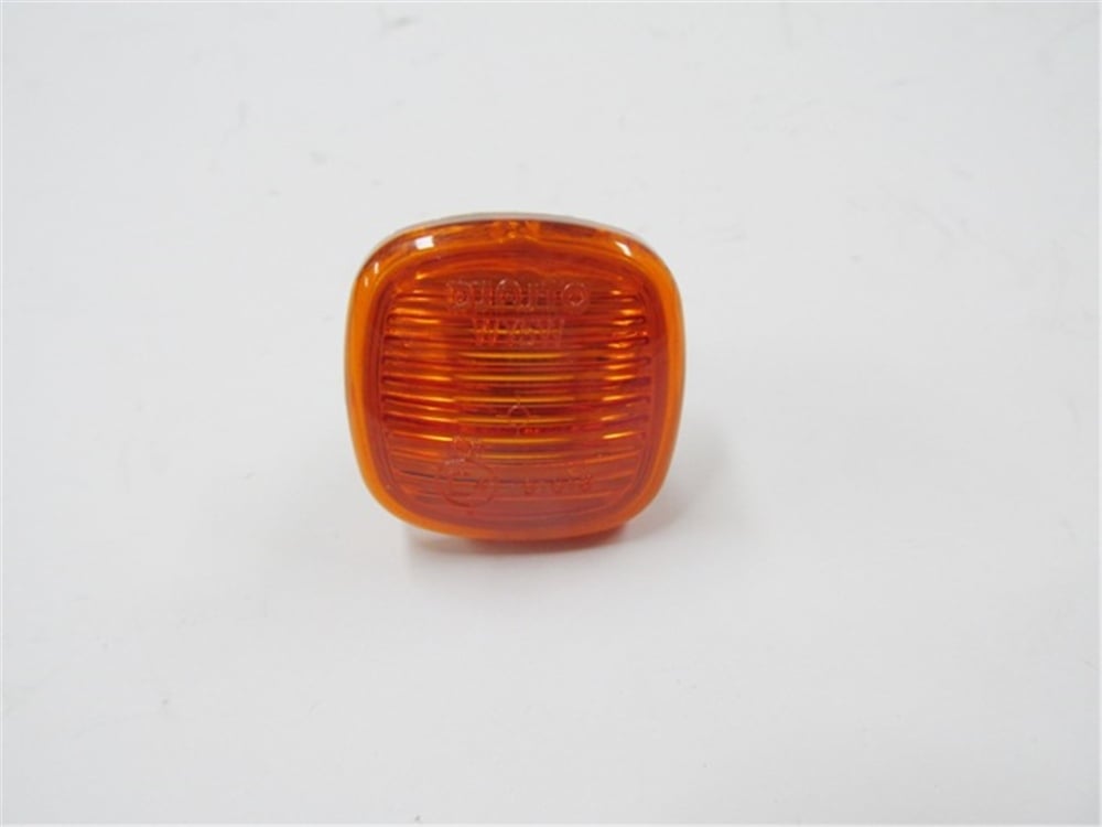 YEDEK PARÇAAudı A8- 94/02 Çamurluk Sinyali Sarı Sağ/Sol Aynı (Adet) (Dj Auto) 4D0949127BMEYDAN1331-1120