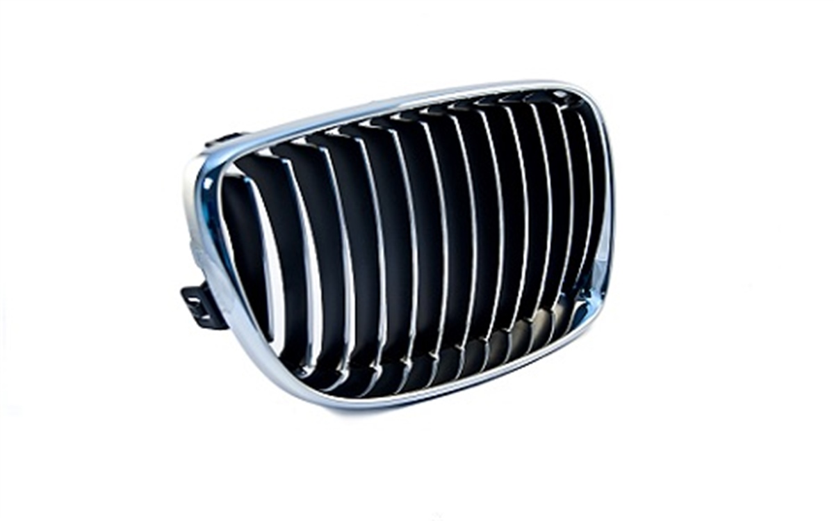 YEDEK PARÇABMW 1 SERİSİ E87 ÖN PANJUR KOMPLE KROM SİY.SAĞ 07- ORJİNAL REF. NO: 51137179656 UYUMLU BMW0901007DEGABMW0901007