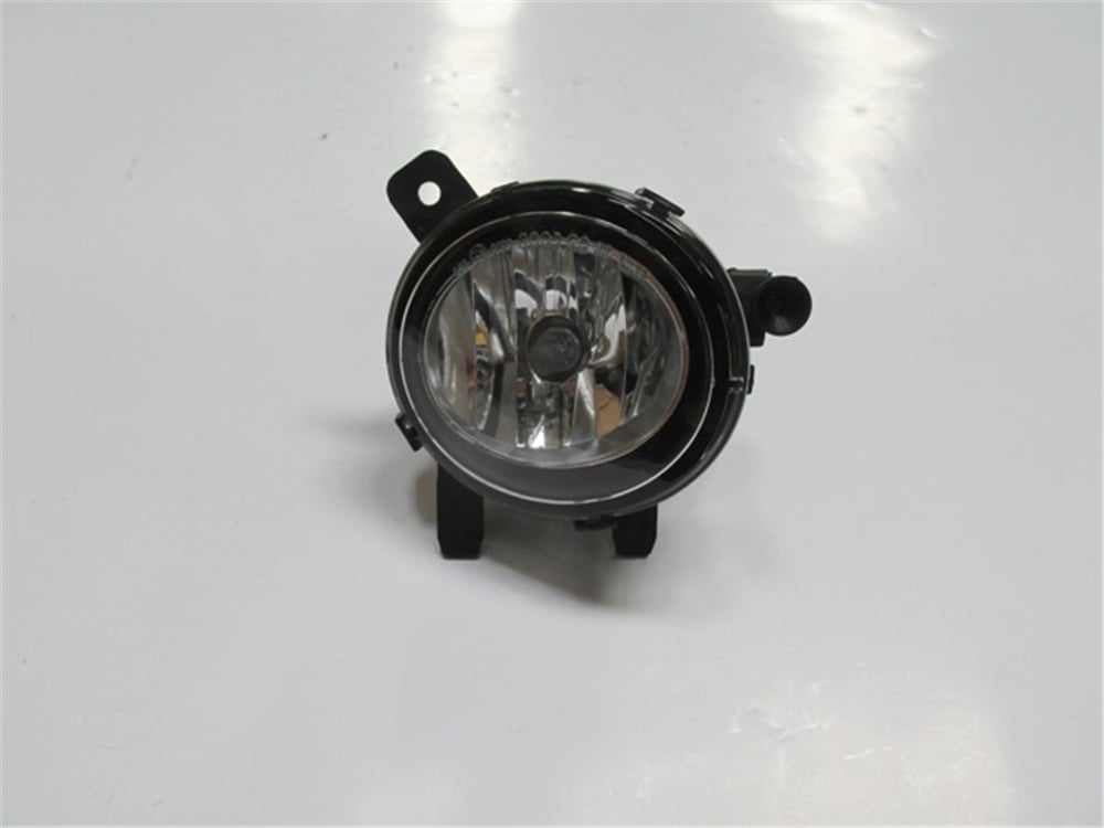 YEDEK PARÇABmw 3 Serı- F30- 12/18 Sis Lambası Sağ H8 63177248912MEYDAN2009-1009