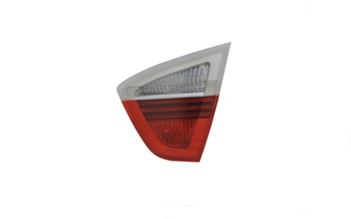 YEDEK PARÇABMW 3 SERİSİ E90 ARKA STOP İÇ SEDAN SAĞ 05-09 ORJİNAL REF. NO: 63216937460 UYUMLU BMW1090011DEGABMW1090011