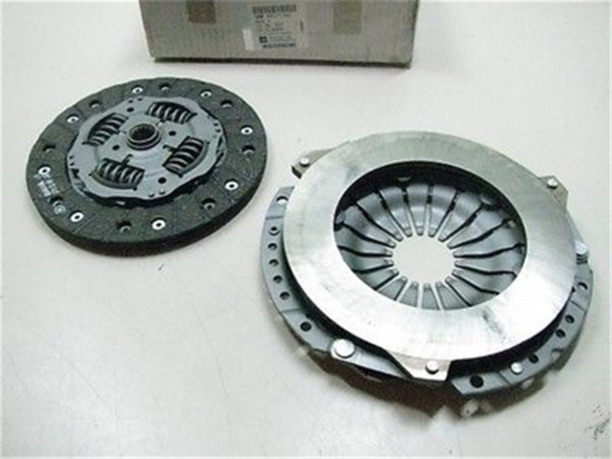 YEDEK PARÇADEBRIYAJ SETİ 1606205 OPEL ASTRA G VECTRA B 96-04 X16XEL-Z16XE SACHS SCH 3000 828 201SACHSSACHS 3000828201