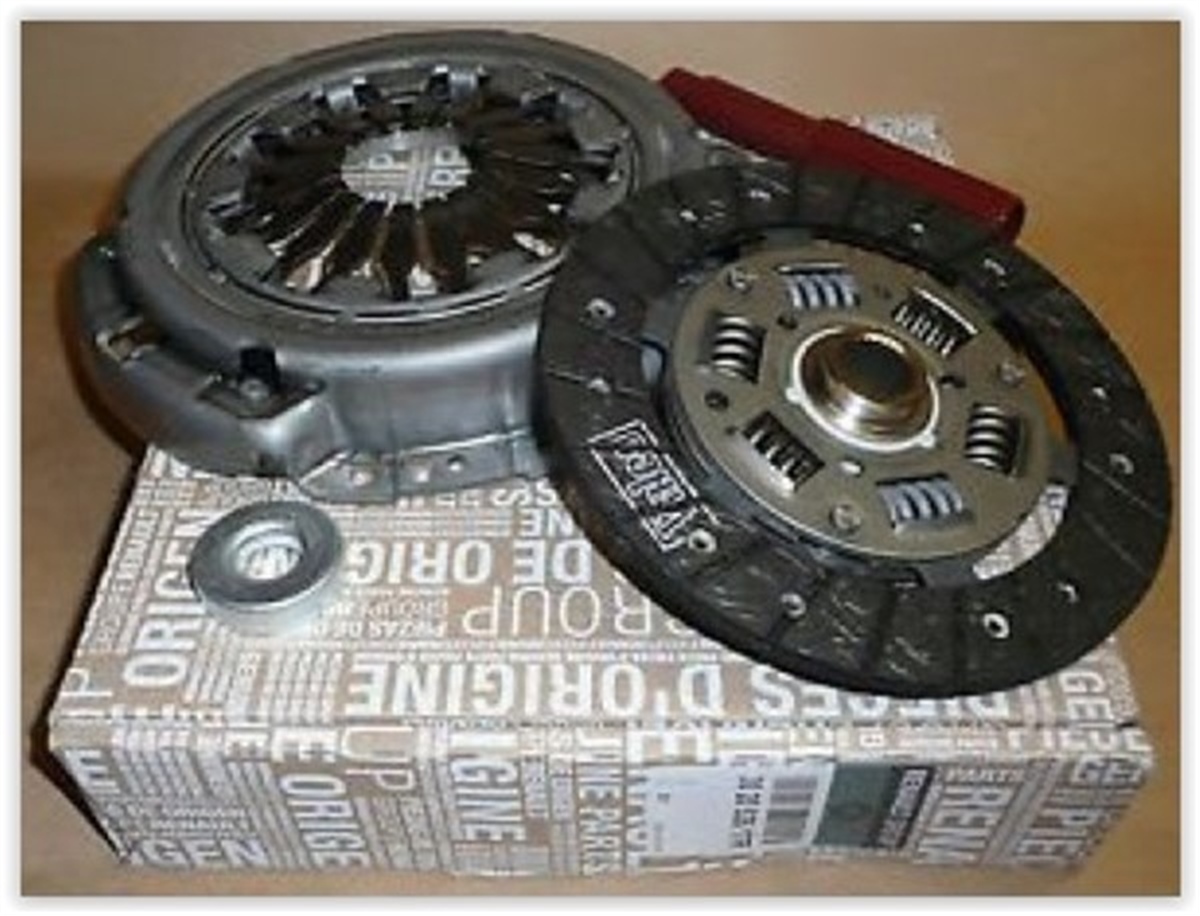 YEDEK PARÇADEBRIYAJ SETİ CLIO IV 1.2 16V D4F 12 MY 302055580RMAIS ORJINALMY 302055580R