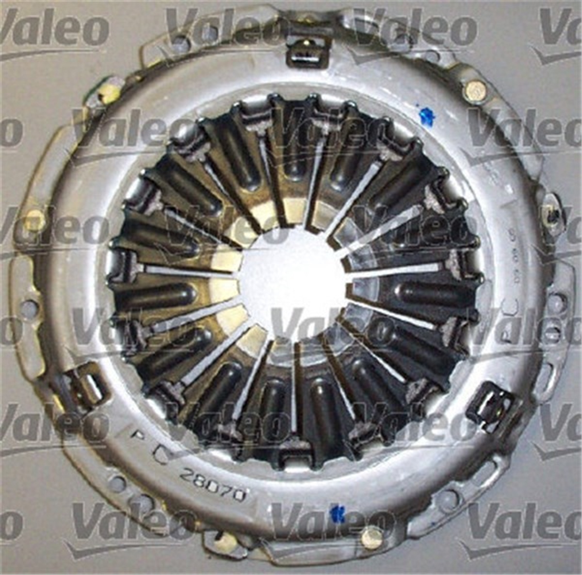 YEDEK PARÇADEBRIYAJ SETİ COROLLA 00-07 -AVENSIS VERSO 01-05 2.0 D-4D 236MM VALEO 826399VALEOVALEO 826399