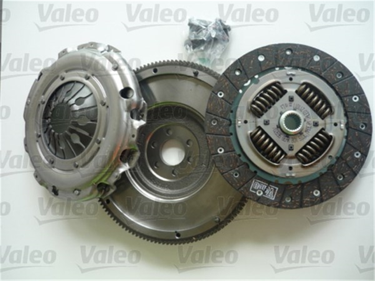 YEDEK PARÇADEBRIYAJ SETİ VOLANLI LGN II-ESPACE IV 1.9DCI F9Q VALEO 835151VALEOVALEO 835151