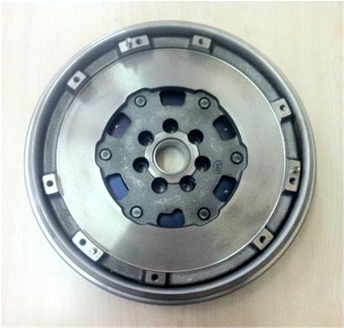 YEDEK PARÇADEBRIYAJ VOLANI SABİT LGN II 1.9 D F9Q 750 7701477758 DEB.SET İLE KULLANILIR VOLMERK VMRN903VOLMERKVOLMERK VMRN903