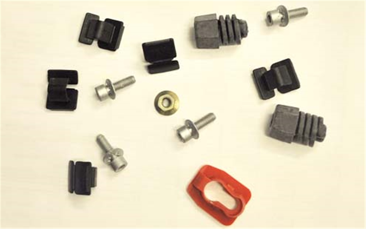 YEDEK PARÇAFIAT GRANDE PUNTO MOTOR KAPUTU MONTAJ KİTİ 06-09 ORJİNAL REF. NO: 71751812 UYUMLU FIA08PU013DEGAFIA08PU013