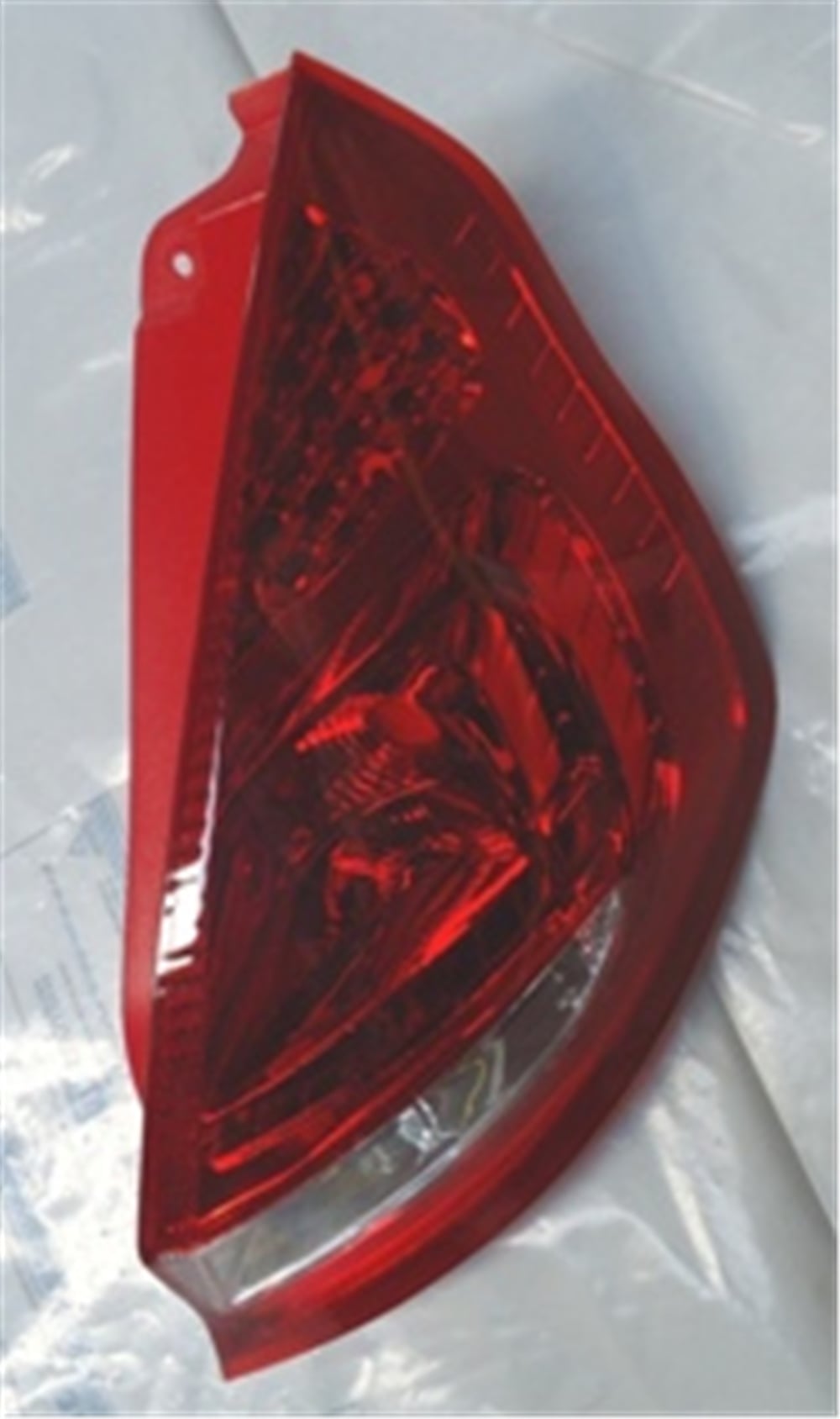 YEDEK PARÇAFord Fıesta- 09/13 Stop Lambası Sağ Kırmızı/Beyaz 8A61-13A602-AaMEYDAN809-1501