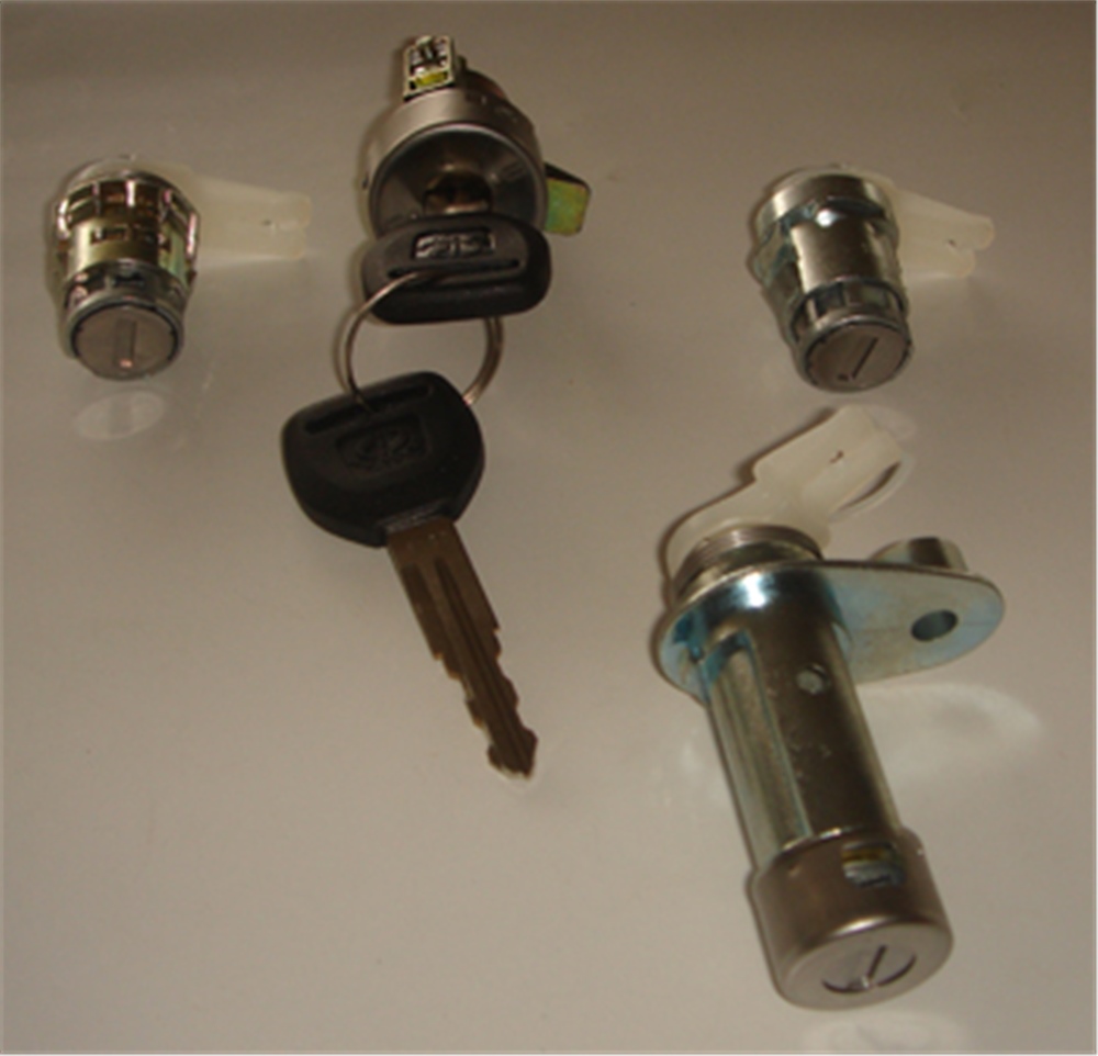 YEDEK PARÇAHonda Cıvıc- Sd- 92/95 Kontak (3Lü) (Kontak/Kapı/Bagaj) (4Kapı) 35010-Sr4-G01MEYDAN402-1906A