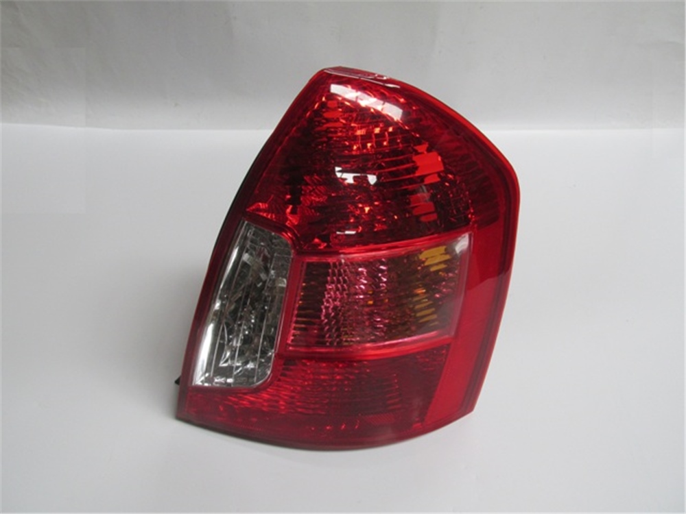 YEDEK PARÇAHyundaı Accent- Era- 06/12 Stop Lambası Sağ Kırmızı/Beyaz 92402-1E020MEYDAN595-1501