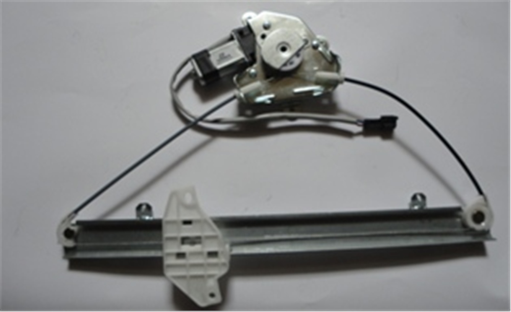 YEDEK PARÇAHyundaı Atos- 98/01 Ön Cam Krikosu Sol Elektrikli/Motorlu 2Fişli 82403-02000WmMEYDAN580-1934A
