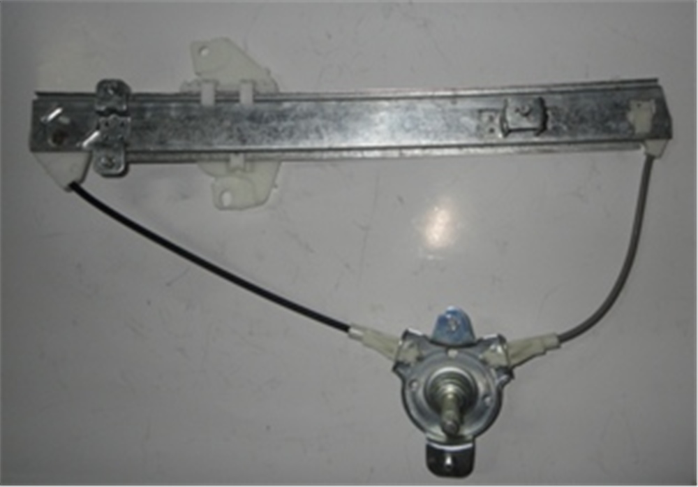 YEDEK PARÇAHyundaı Elantra- 98/01 Ön Cam Krikosu Sol Manuel 82401-29001MEYDAN602-2952