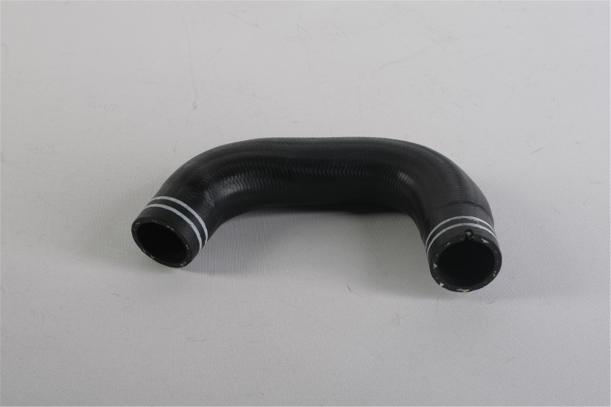 YEDEK PARÇAİNTERCOOLER HORTUMU KISA ALBEA 1.3ÜÇPA12H14695