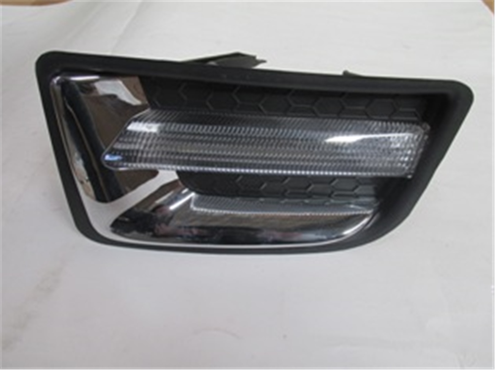 YEDEK PARÇAIsuzu D Max- Pıck Up- 12/17 Sis Lambası Sol Ledli/Nikelaj Çerçeveli -MEYDAN983-1010A