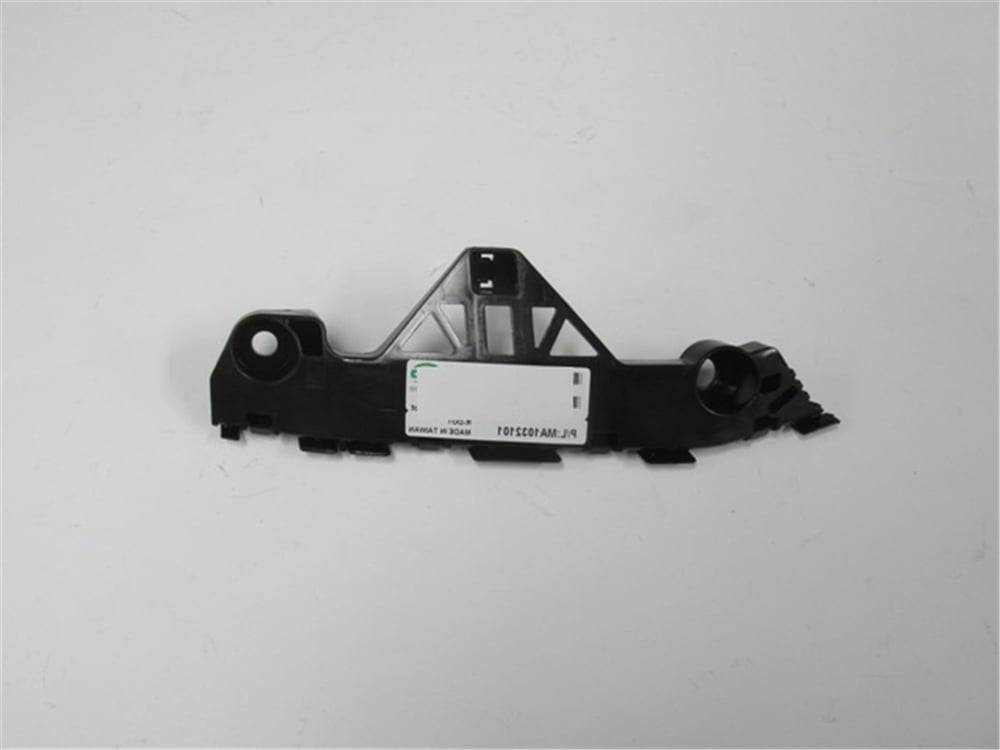 YEDEK PARÇAMazda 3- Sd/Hb- 10/11 Ön Tampon Braketi Sağ (Üst Kulağa Takılan) Bbm4-50-0T1GMEYDAN353-2023