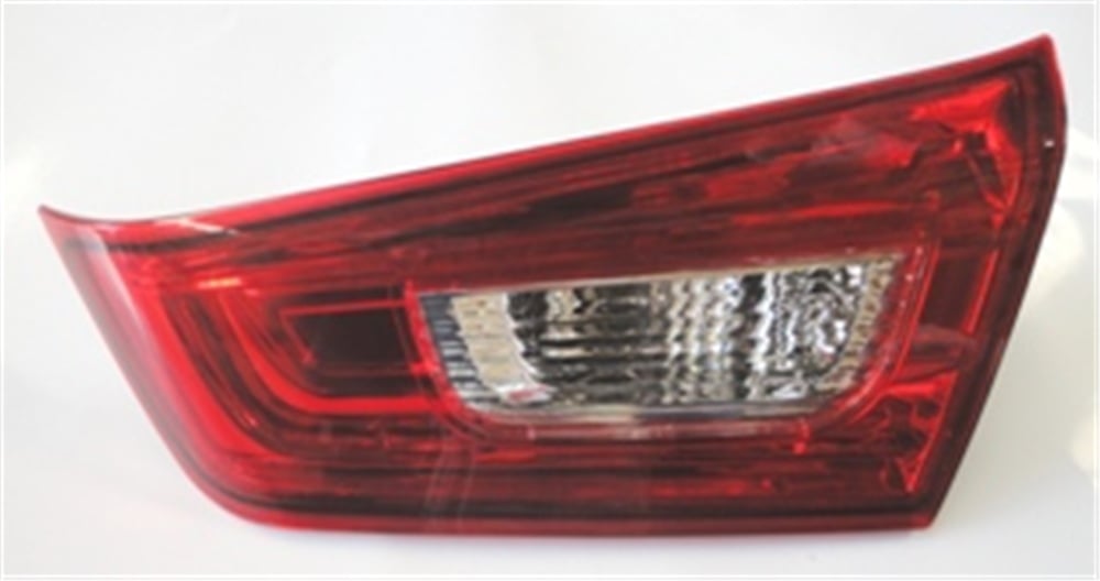 YEDEK PARÇAMıtsubıshı Asx- 11/16 İç Stop Lambası Sağ Kırmızı/Beyaz 8336A088MEYDAN108-1511