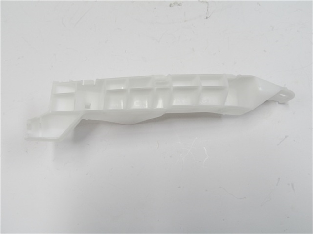 YEDEK PARÇAMıtsubıshı L200- Pıck Up- 10/13 Ön Tampon Braketi Sol (Büyük Tip) Mn146319MEYDAN140-2024