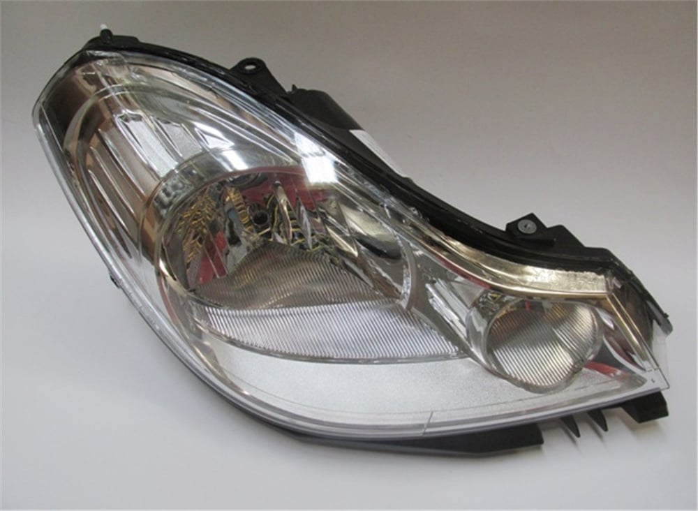 YEDEK PARÇARenault Clıo- Symbol- Sd- 09/12 Far Lambası Sağ Elektrikli/Motorsuz/5 Fişli (H4) 7701070631MEYDAN1429-1003