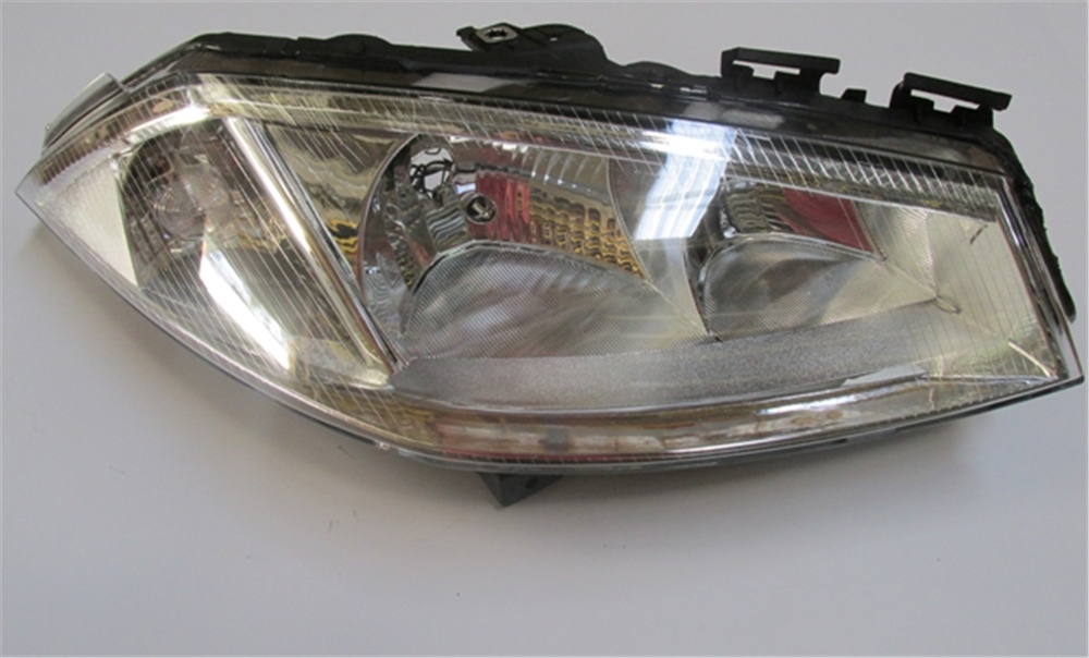 YEDEK PARÇARenault Megane- Iı- 03/06 Far Lambası Sağ Elektrikli/Motorsuz 5Fişli (H1/H7) (Merceksiz) 7701064017MEYDAN1444-1001