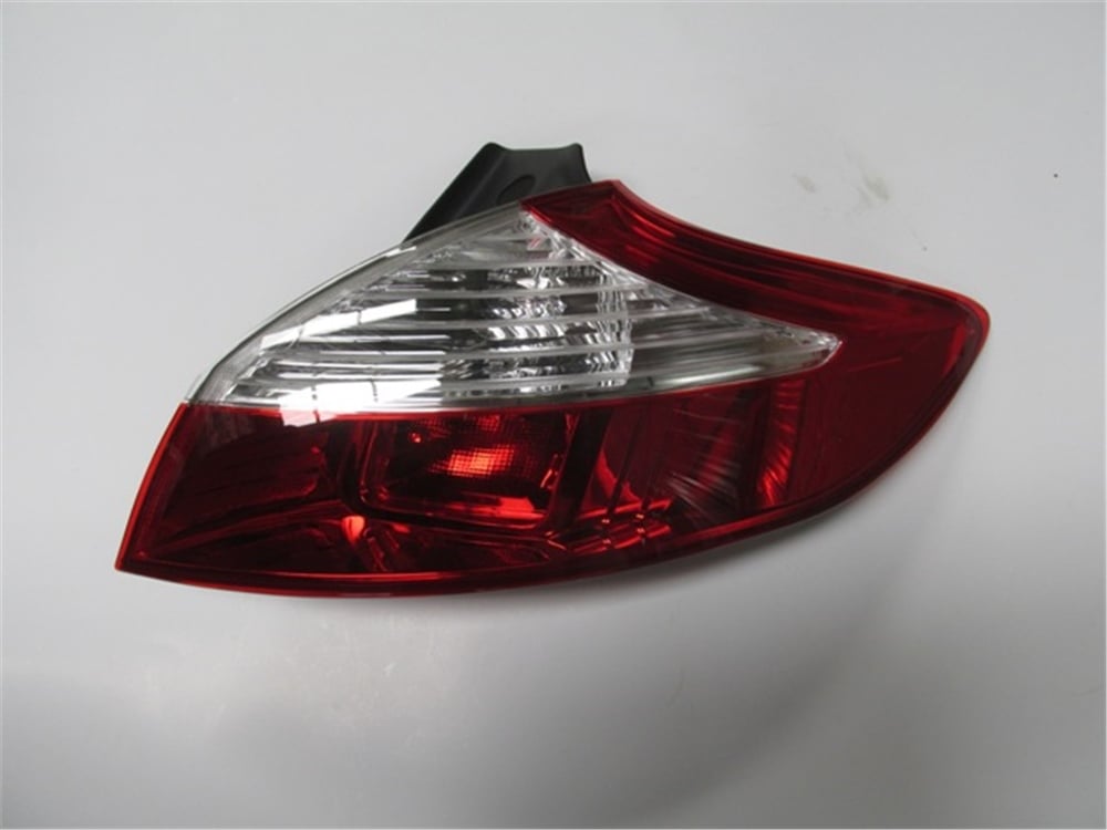 YEDEK PARÇARenault Megane- Iıı- Hb- 14/15 Dış Stop Lambası Sağ Kırmızı/Beyaz 265500007RMEYDAN1448-1501