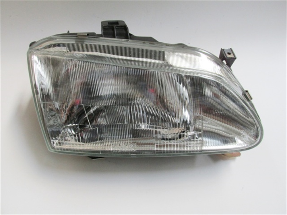 YEDEK PARÇARenault Scenıc- 96/99 Far Lambası Sağ Elektrikli/Motorsuz (H4) 7701040683MEYDAN1441-1001