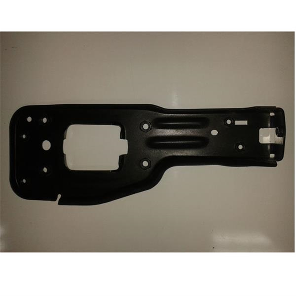 YEDEK PARÇAŞASE UCU BRAKET SOL FİORİNO/BİPPER/NEMO/LİNEAKUZEN*KZN-110