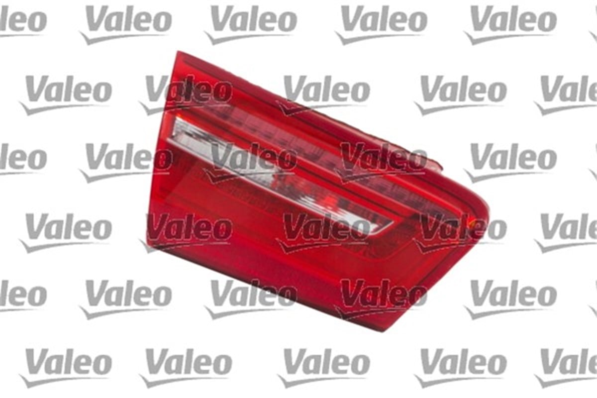 YEDEK PARÇASTOP LAMBASI SOL İÇ LED A6 11 AMPÜLLÜ VALEO 044523VALEOVALEO 044523