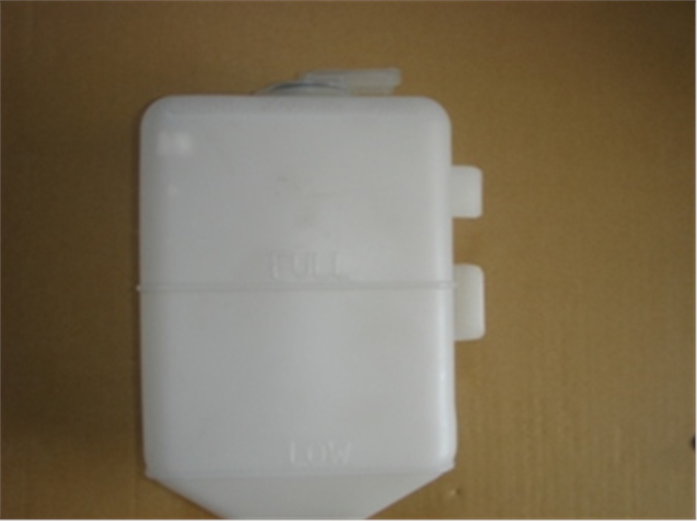 YEDEK PARÇASuzukı Vıtara- 88/98 Radyatör Yedek Su Deposu V-6 Motor (2.0Cc) 17930-77100MEYDAN531-4777B