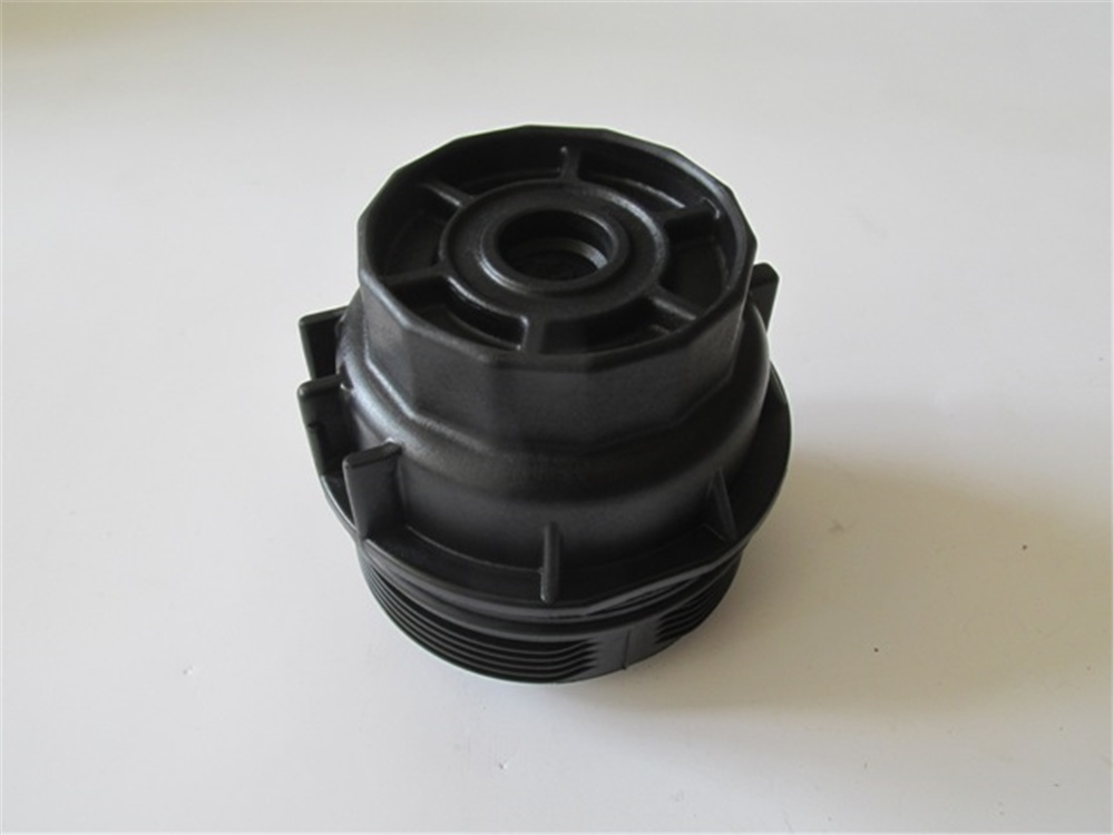 YEDEK PARÇAToyota Aurıs- 07/10 Motor Yağ Filtre Kapağı (D-4D Dizel) (Plastik) 15650-33010MEYDAN203-4407