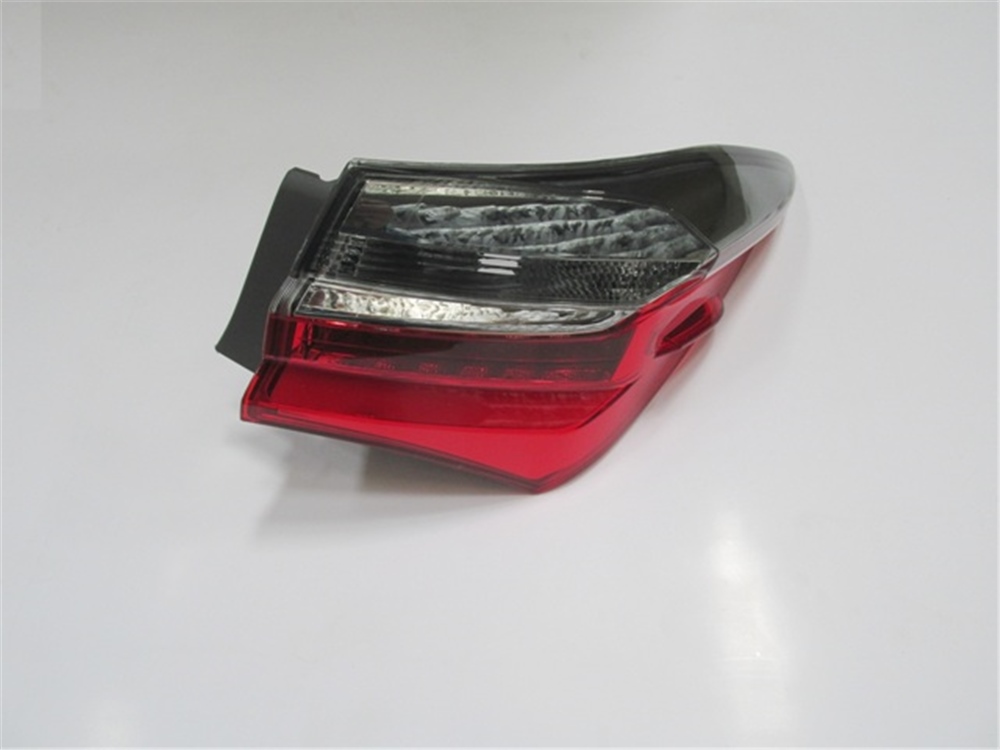 YEDEK PARÇAToyota Corolla- Nde180- 16/18 Dış Stop Lambası Sağ Kırmızı/Beyaz/Ledli (E Marklı) 81550-02A80MEYDAN201-1503