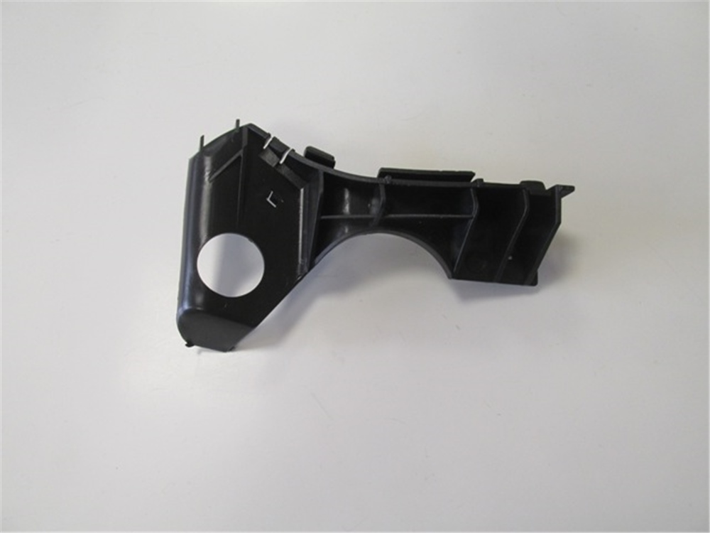YEDEK PARÇAToyota Corolla- Zze121- 02/06 Ön Tampon Braketi Sol Plastik 52116-02050MEYDAN199-2032