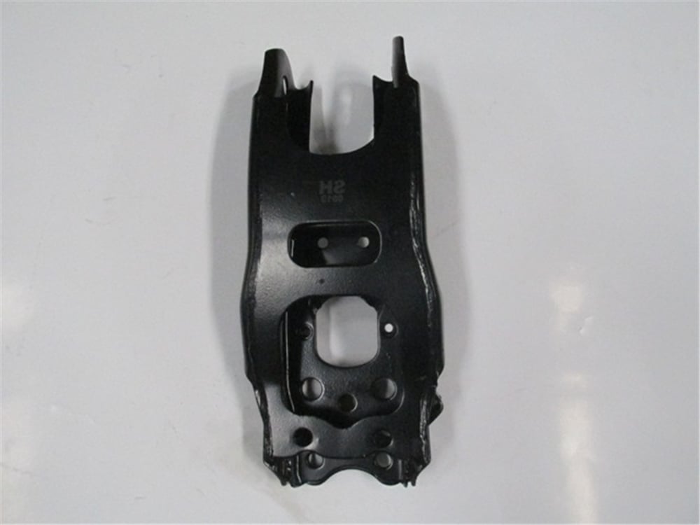 YEDEK PARÇAToyota Hılux- Pıck Up Ln145- D4D 02/05 Ön Alt Tabla Sol (Salıncak) 48606-35120MEYDAN227-6102