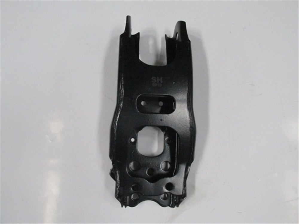 YEDEK PARÇAToyota Hılux- Pıck Up Ln85- 89/97 Ön Alt Tabla Sağ (Salıncak) 48605-35120MEYDAN221-6101