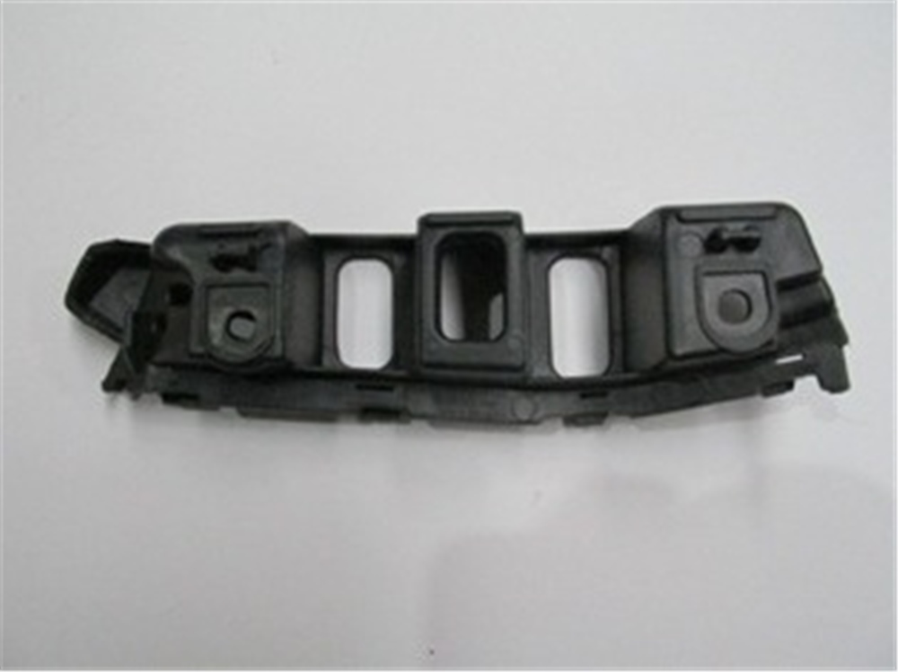 YEDEK PARÇAVolkswagen Touareg- 10/14 Ön Tampon Braketi Sol 7P6807049MEYDAN1054-2024
